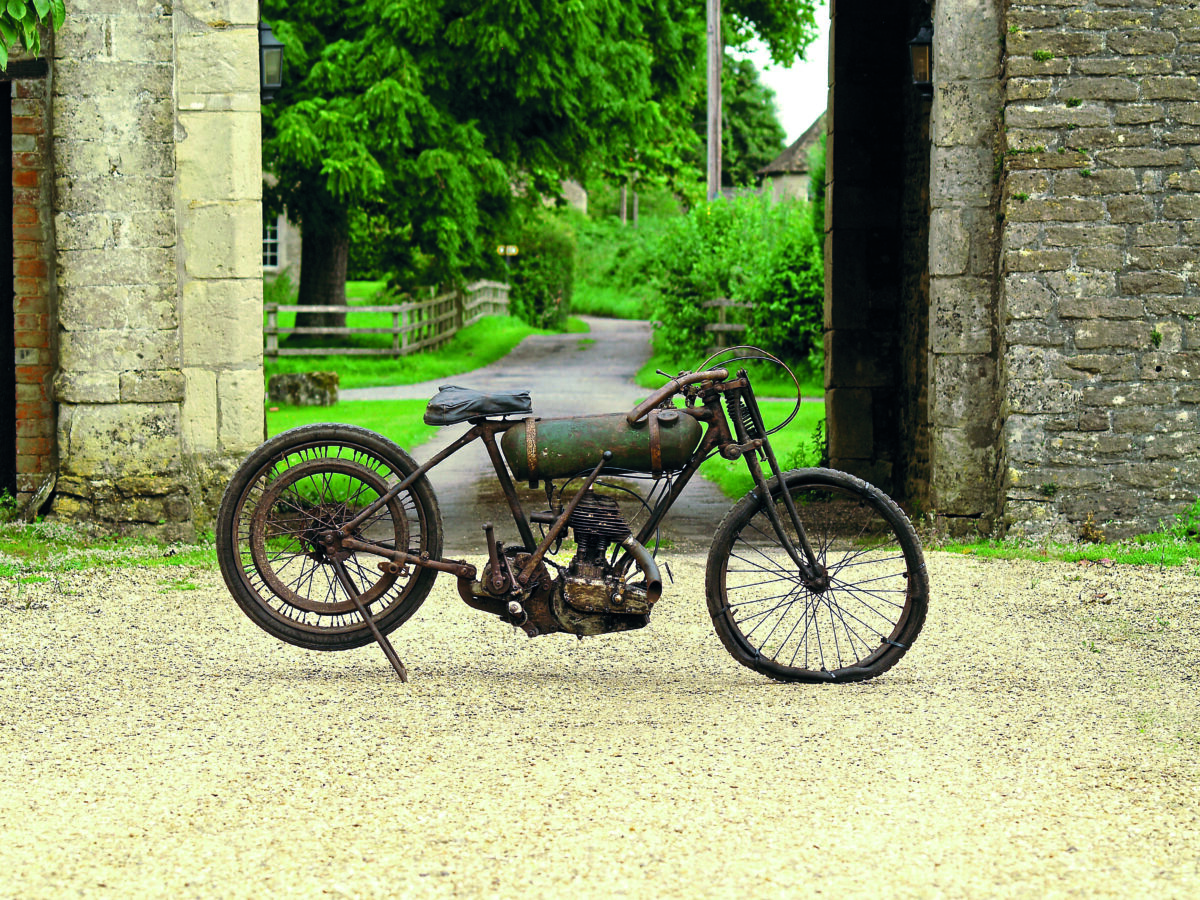 Dean May found a BSA Round Tank, his first restoration | Classic