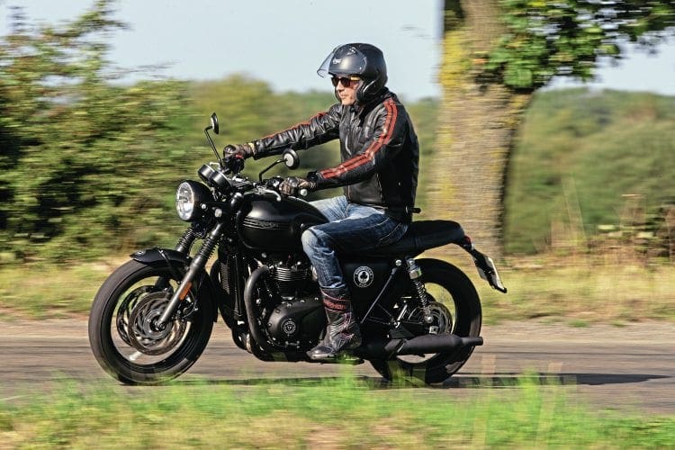 bonneville t120 ace