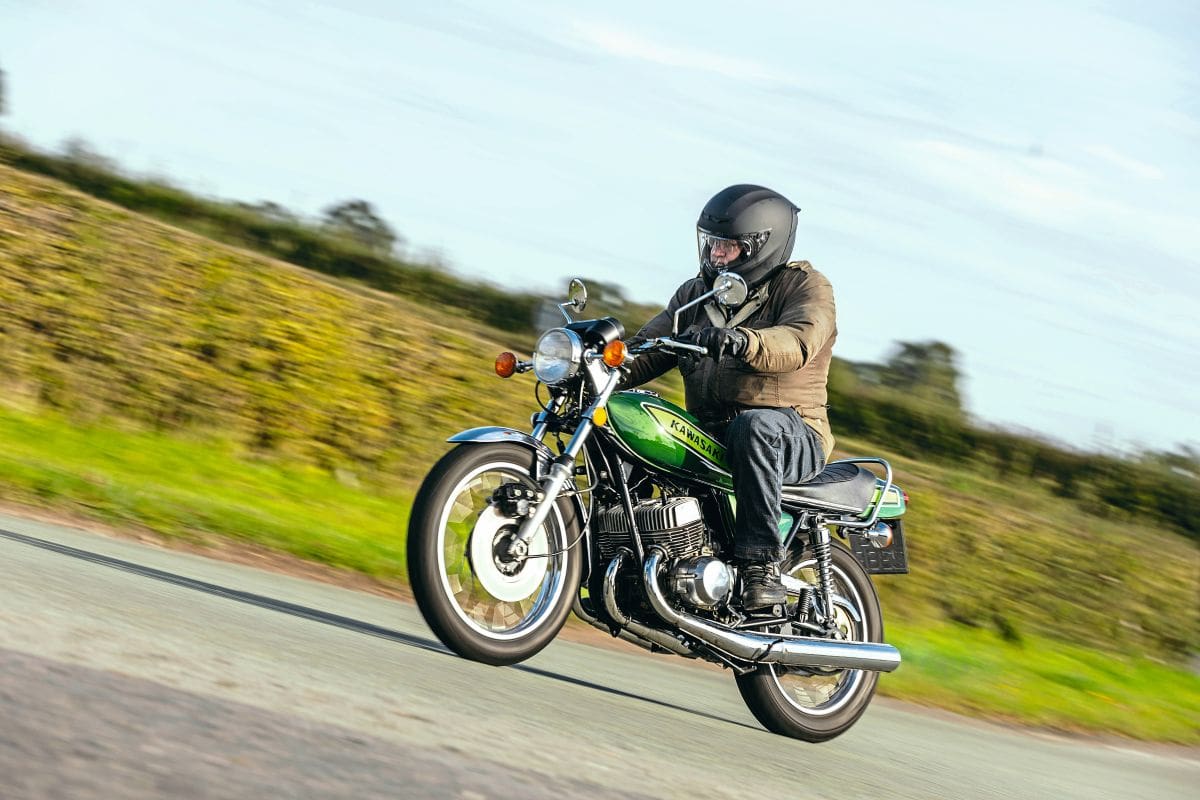 Your guide to Kawasaki H1 Mach III | Classic Bike Guide Magazine